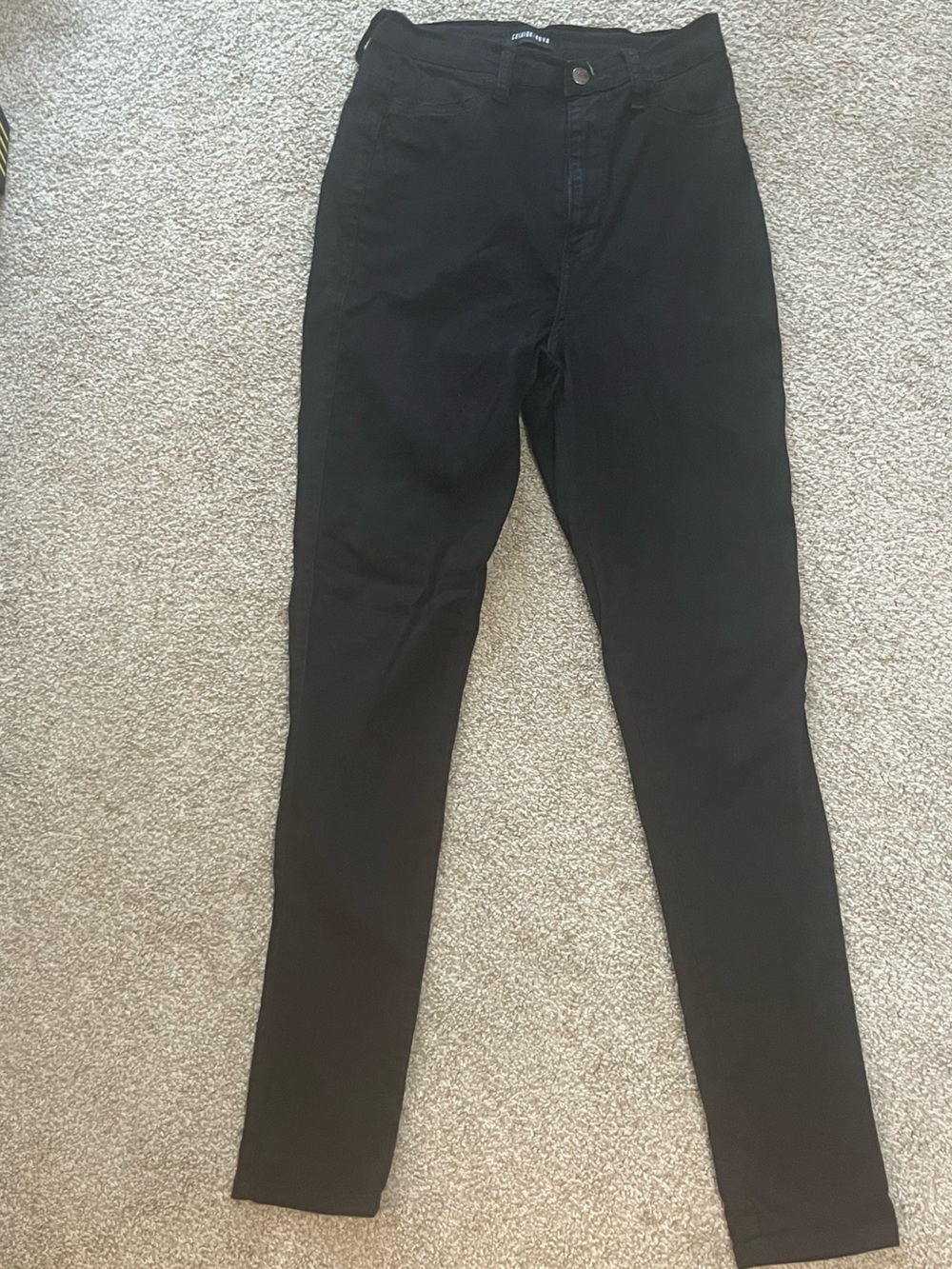 Fashion Nova Women's Skinny Jeans in Black